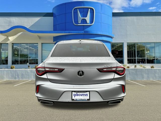 Used 2024 Acura TLX w/ Technology Package image 3