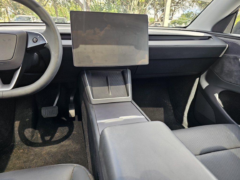 Used 2026 Tesla Model Y Long Range AWD/4WD image 14