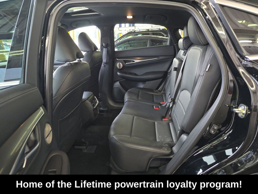 Used 2025 INFINITI QX55 Essential image 6