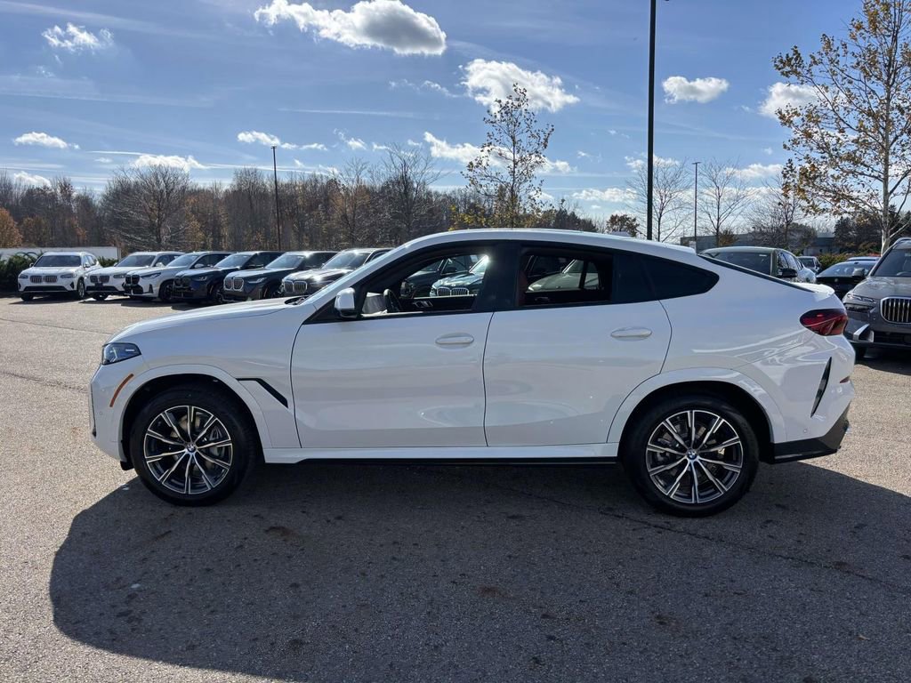 New 2026 BMW X6 xDrive40i w/ Premium Package image 4