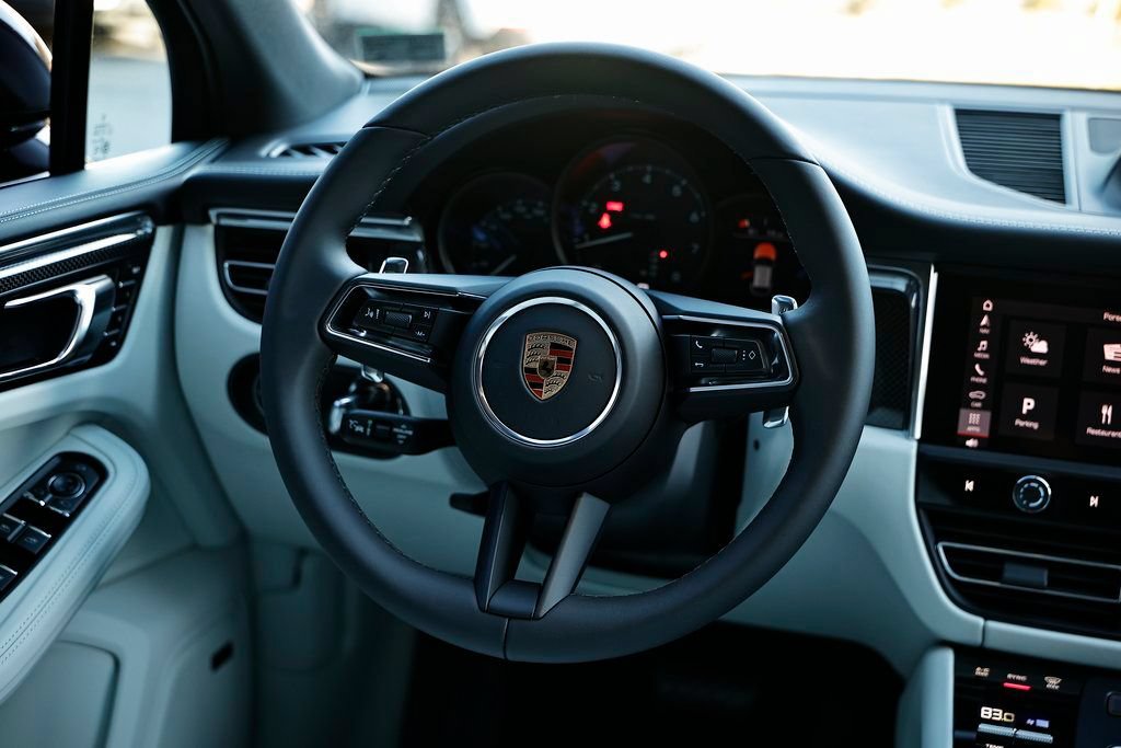 New 2026 Porsche Macan AWD/4WD image 29