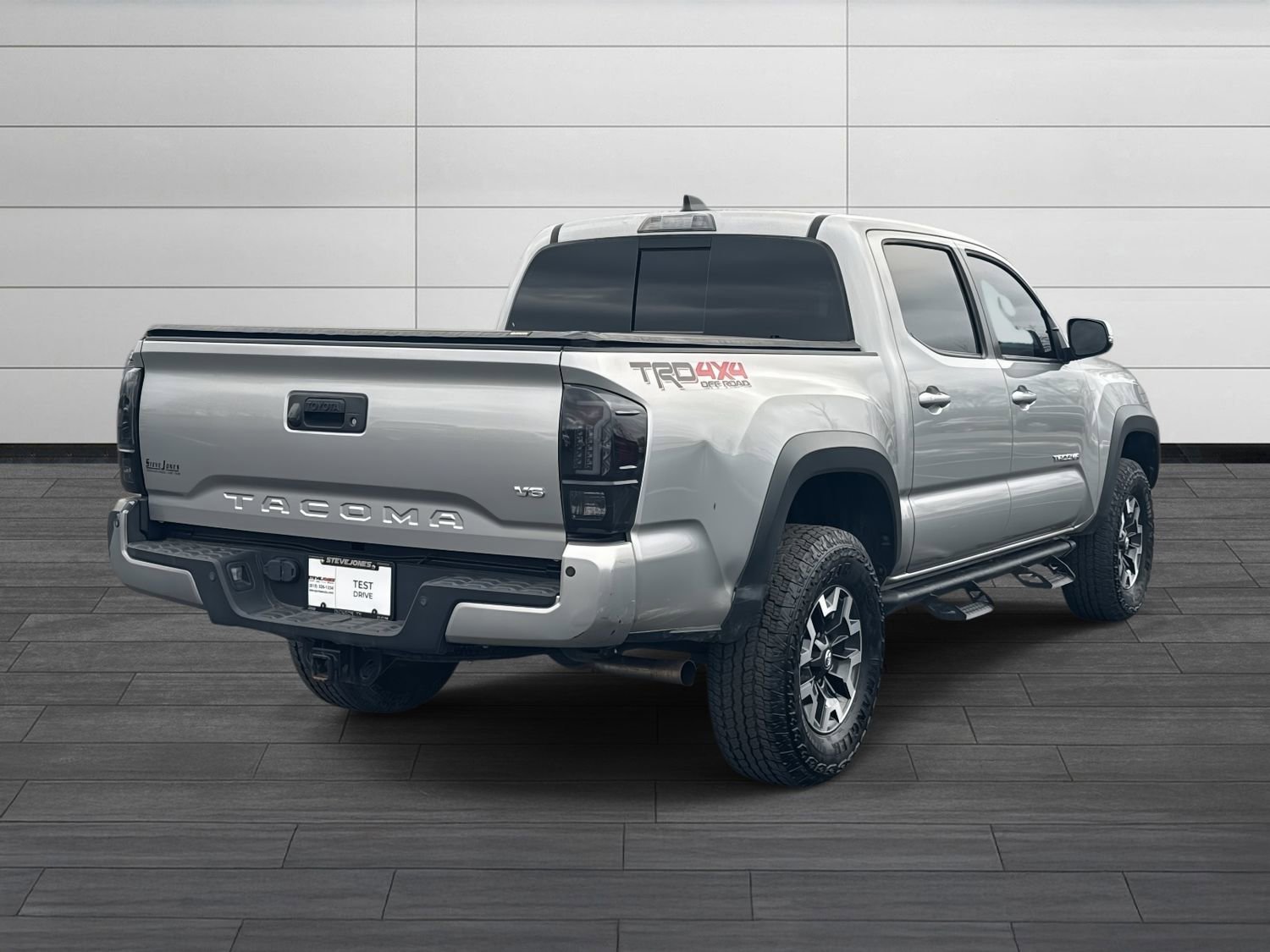 Used 2021 Toyota Tacoma TRD Off-Road w/ Technology Package image 4