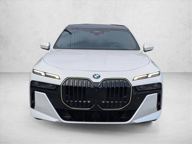 Used 2024 BMW 760i xDrive w/ Premium Package 2 AWD/4WD video 2