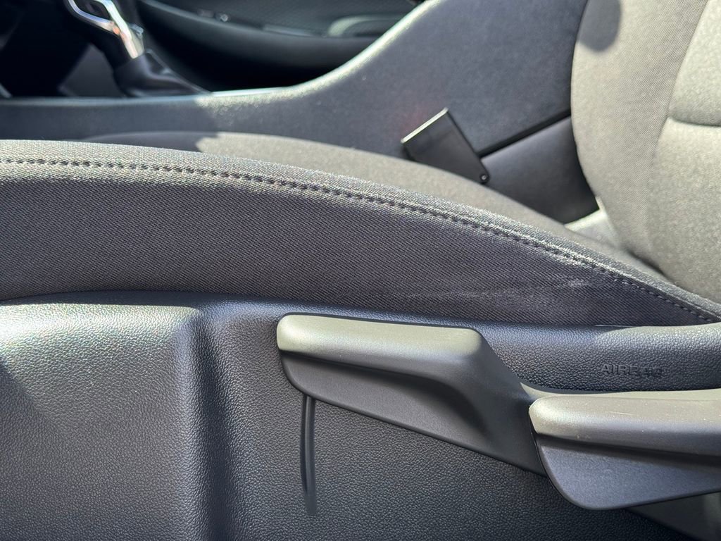 Used 2022 Chevrolet Malibu LS image 12