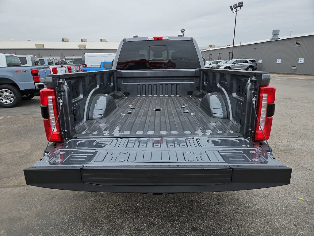 New 2026 Ford F350 XLT w/ XLT Premium Package AWD/4WD image 18