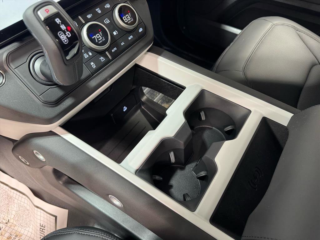 Used 2026 Land Rover Defender 110 S image 13