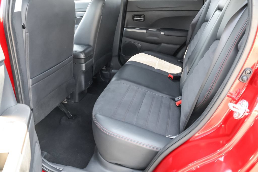 Used 2024 Mitsubishi Outlander Sport SE AWD/4WD image 27
