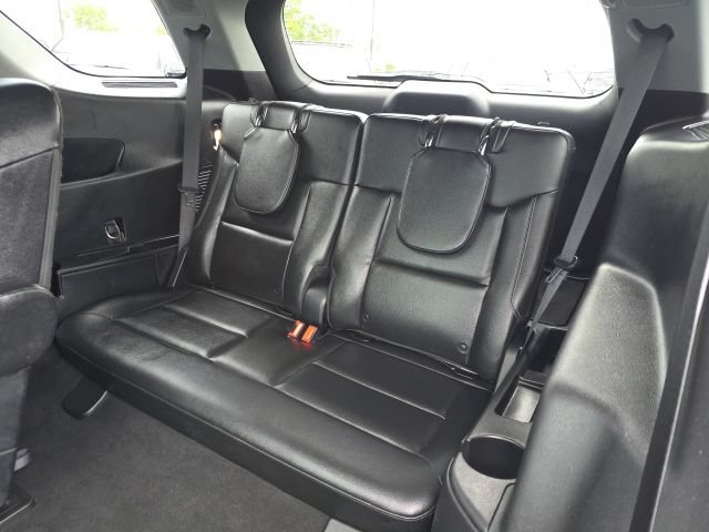 Used 2021 Ford Explorer Limited w/ Equipment Group 301A AWD/4WD image 32