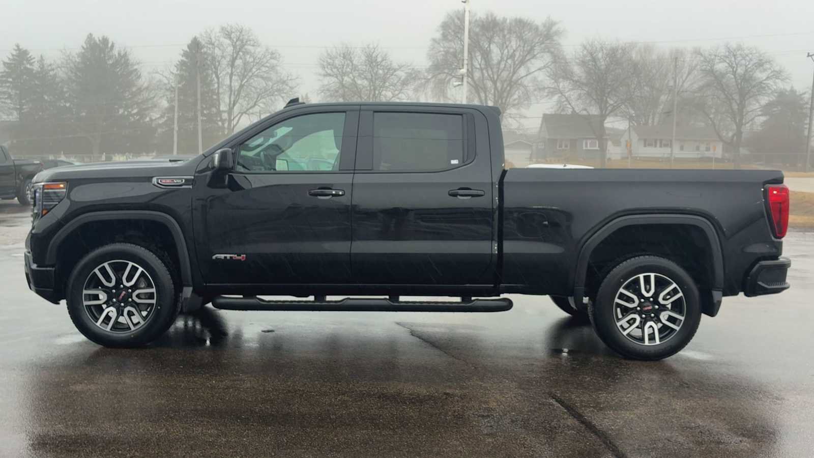 Certified 2023 GMC Sierra 1500 AT4 w/ Technology Package image 5