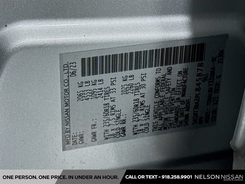 Used 2023 Nissan Rogue SV w/ SV Premium B Package FWD image 31