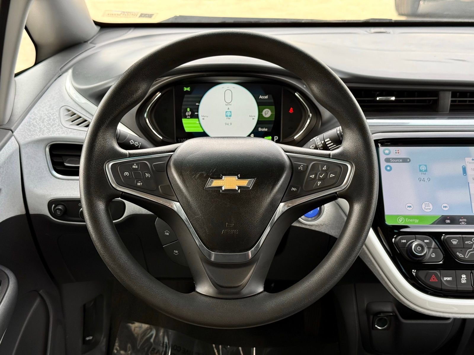 Used 2018 Chevrolet Bolt LT FWD image 27