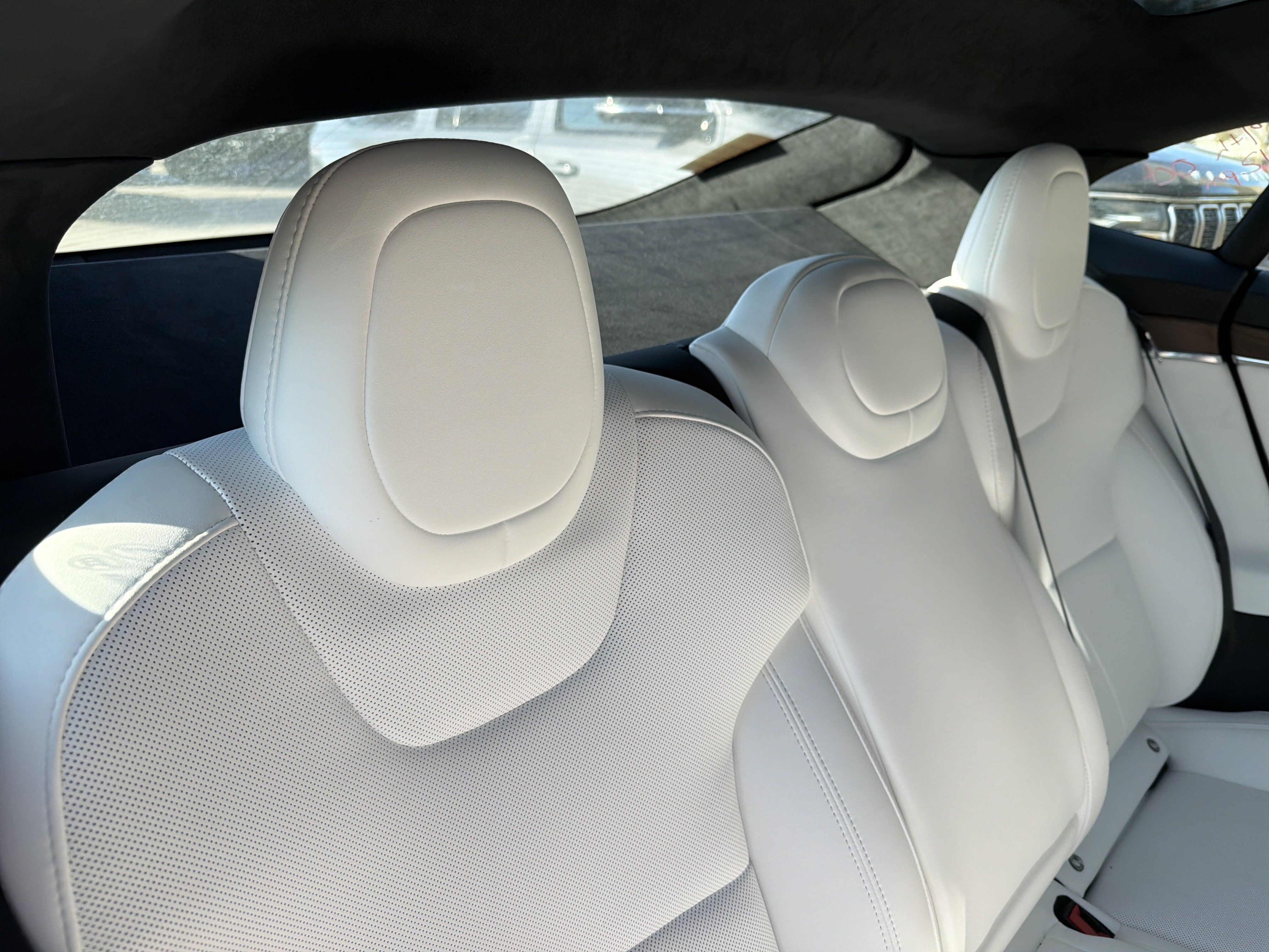 Used 2023 Tesla Model S AWD/4WD image 11