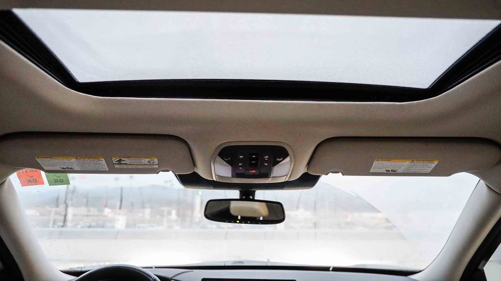 Used 2022 INFINITI QX60 Luxe w/ Cargo Package image 17