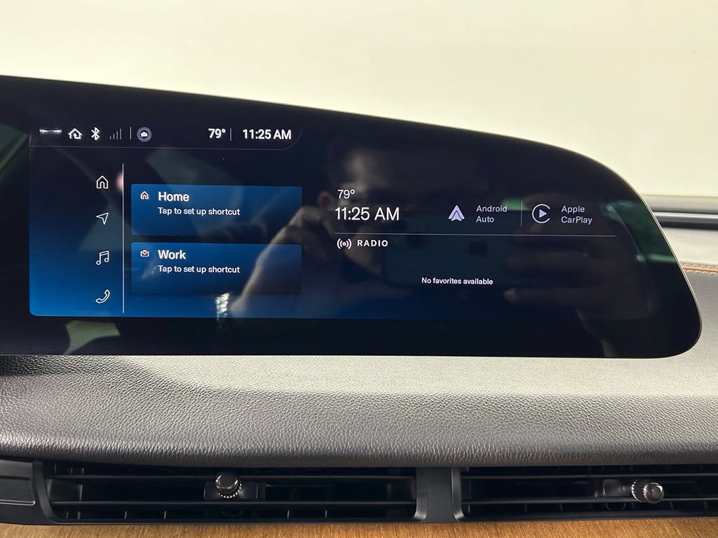Used 2024 Lucid Air Pure RWD image 18