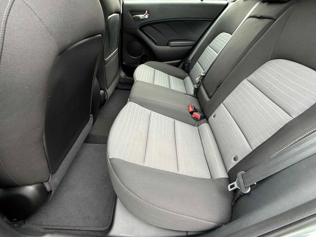 Used 2016 Kia Forte LX FWD image 4