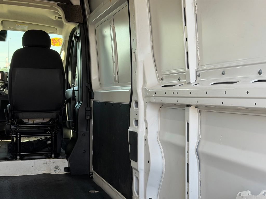 Used 2024 RAM ProMaster 2500 w/ Convenience Group FWD image 31