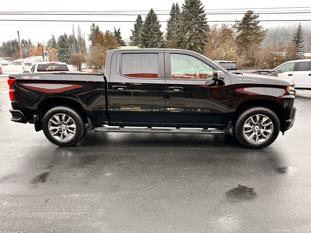 Used 2021 Chevrolet Silverado 1500 RST w/ Convenience Package II image 3