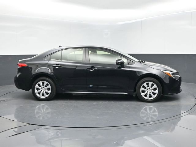 Used 2024 Toyota Corolla LE image 9