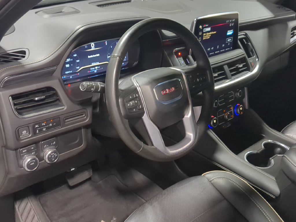 Used 2024 GMC Yukon XL SLT w/ SLT Luxury Package AWD/4WD image 10