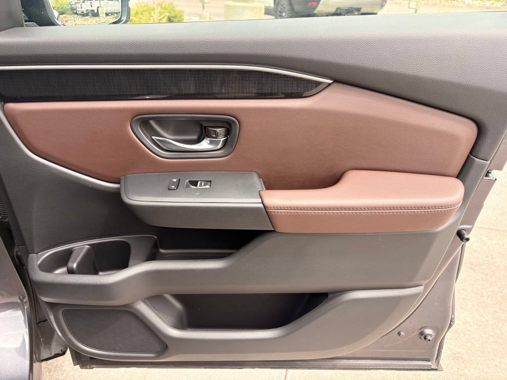 Used 2023 Honda Pilot Elite image 33