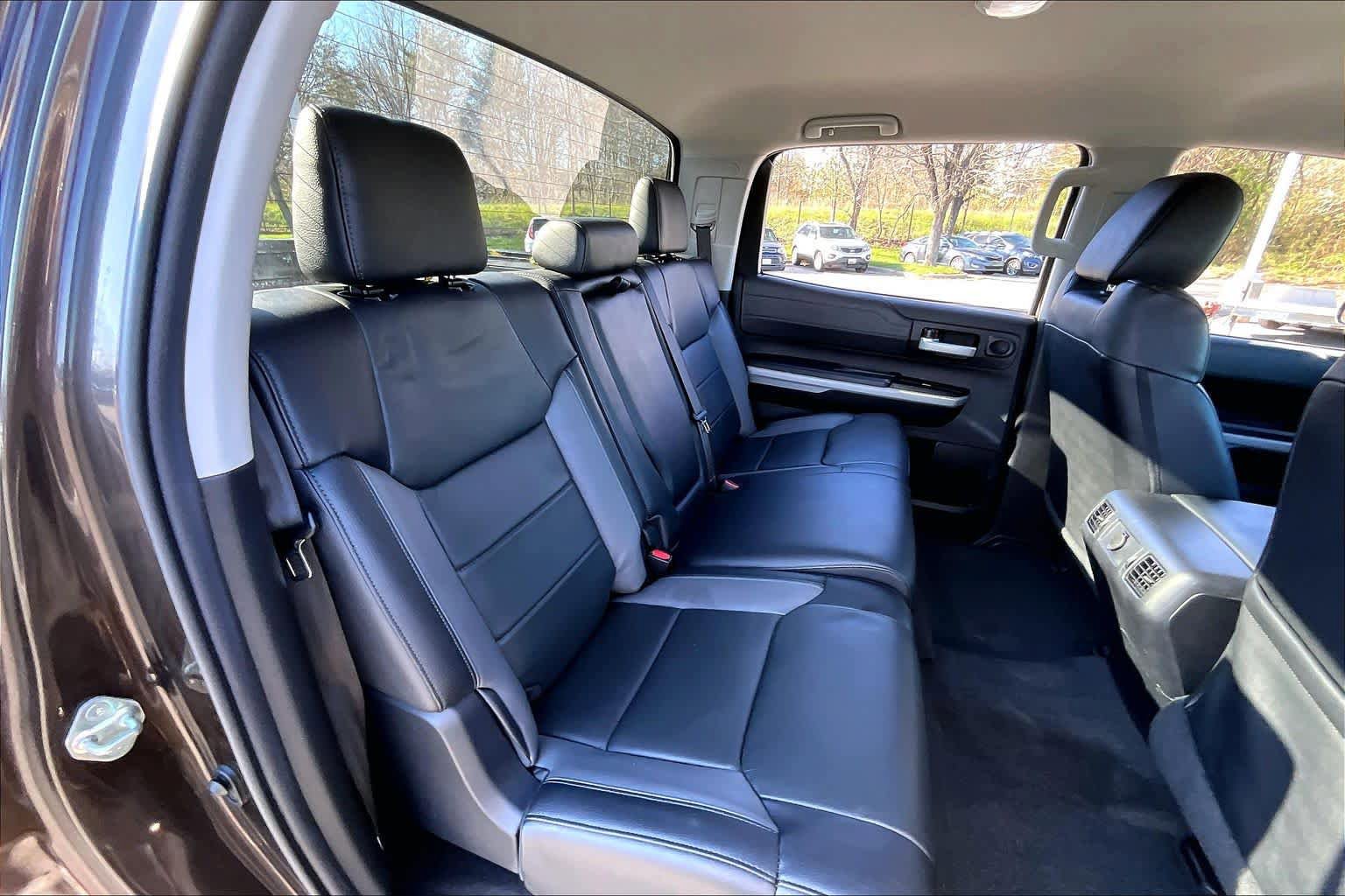 Used 2020 Toyota Tundra Limited w/ Limited Premium Package AWD/4WD image 20