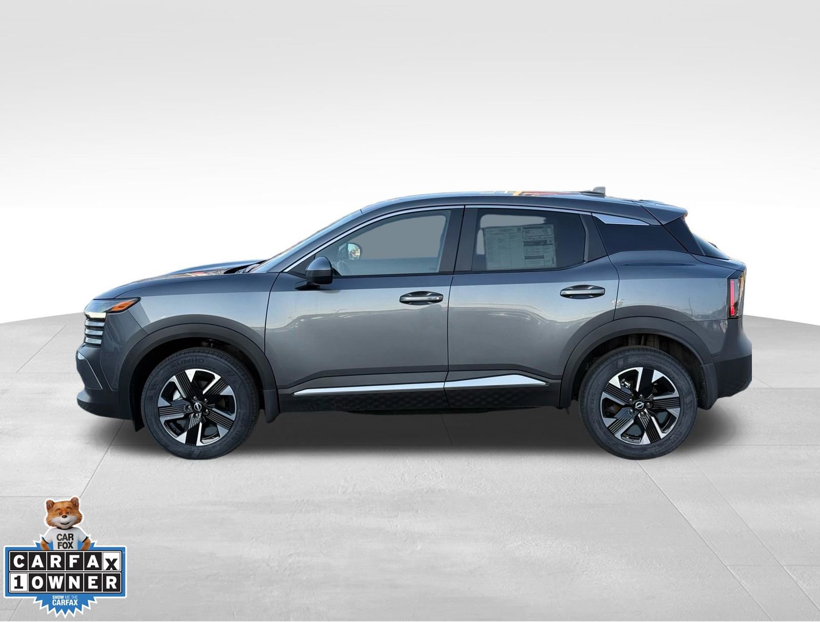 Used 2025 Nissan Kicks SV image 4