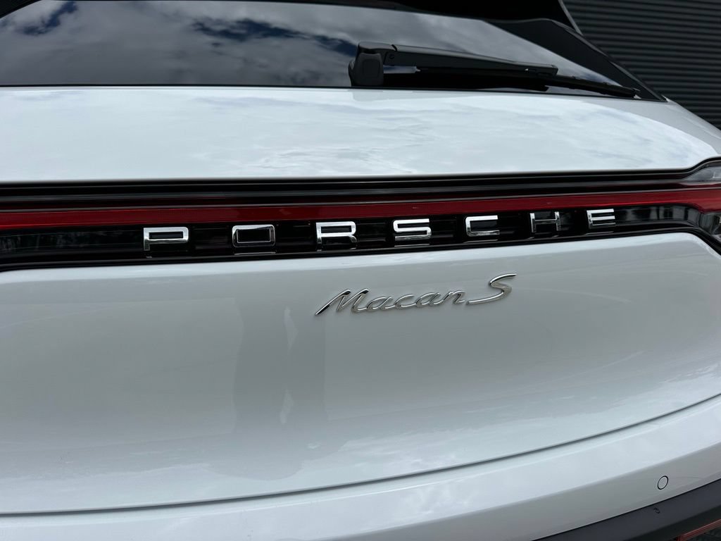 Used 2026 Porsche Macan S AWD/4WD image 14