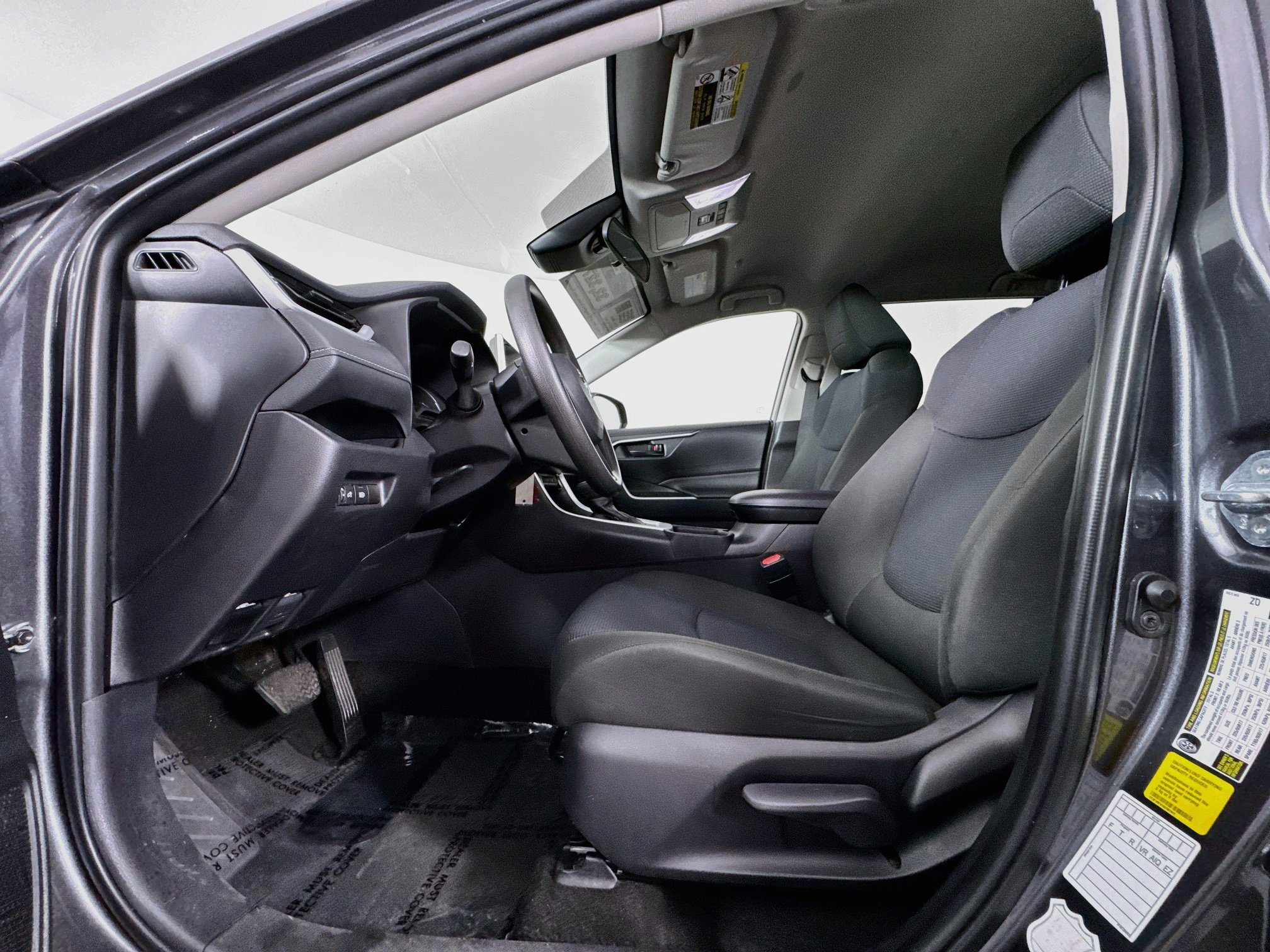 Certified 2025 Toyota RAV4 LE AWD/4WD image 19