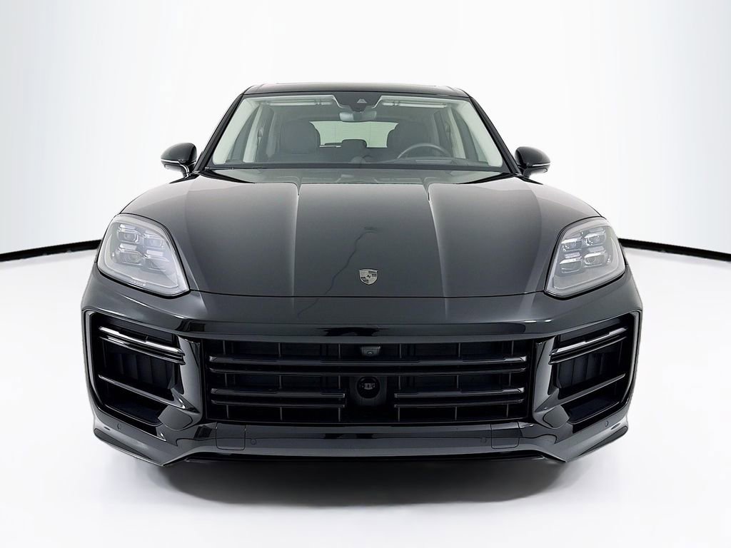 Certified 2026 Porsche Cayenne Turbo AWD/4WD image 6