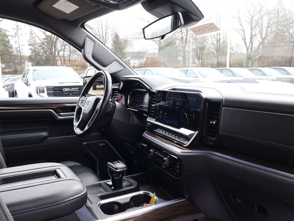 Certified 2022 Chevrolet Silverado 1500 LT Trail Boss w/ LT Trail Boss Premium Package image 42