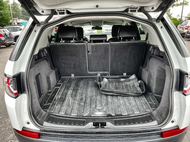 Used 2019 Land Rover Discovery Sport HSE AWD/4WD image 22