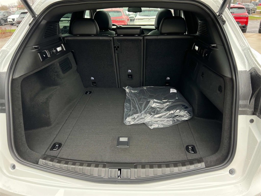 New 2025 Alfa Romeo Stelvio Sprint image 10