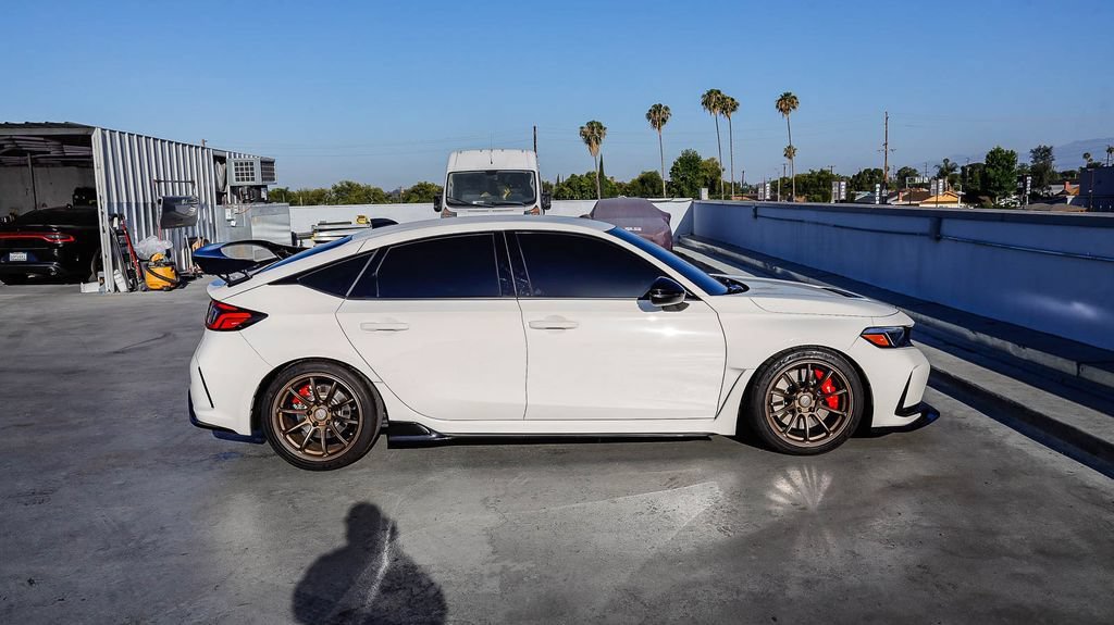 Used 2025 Honda Civic Type R image 13
