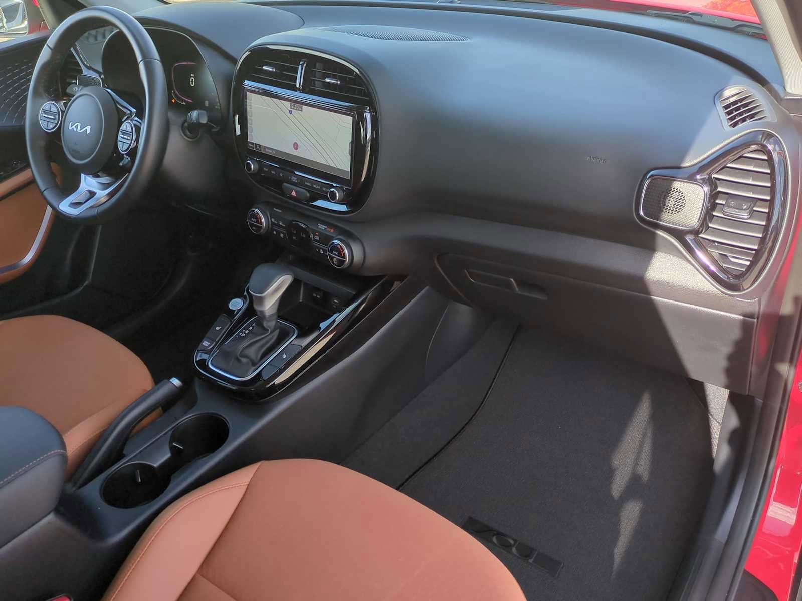 Used 2024 Kia Soul EX w/ Option Group 015 FWD image 29