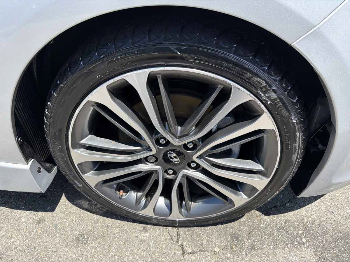 Used 2016 Hyundai Veloster Turbo FWD image 21