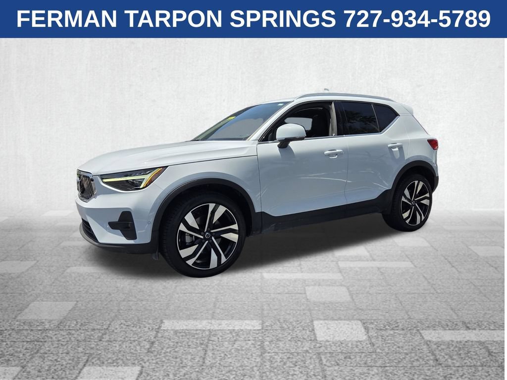 Certified 2024 Volvo XC40 B5 Plus w/ Protection Package Premier AWD/4WD image 4