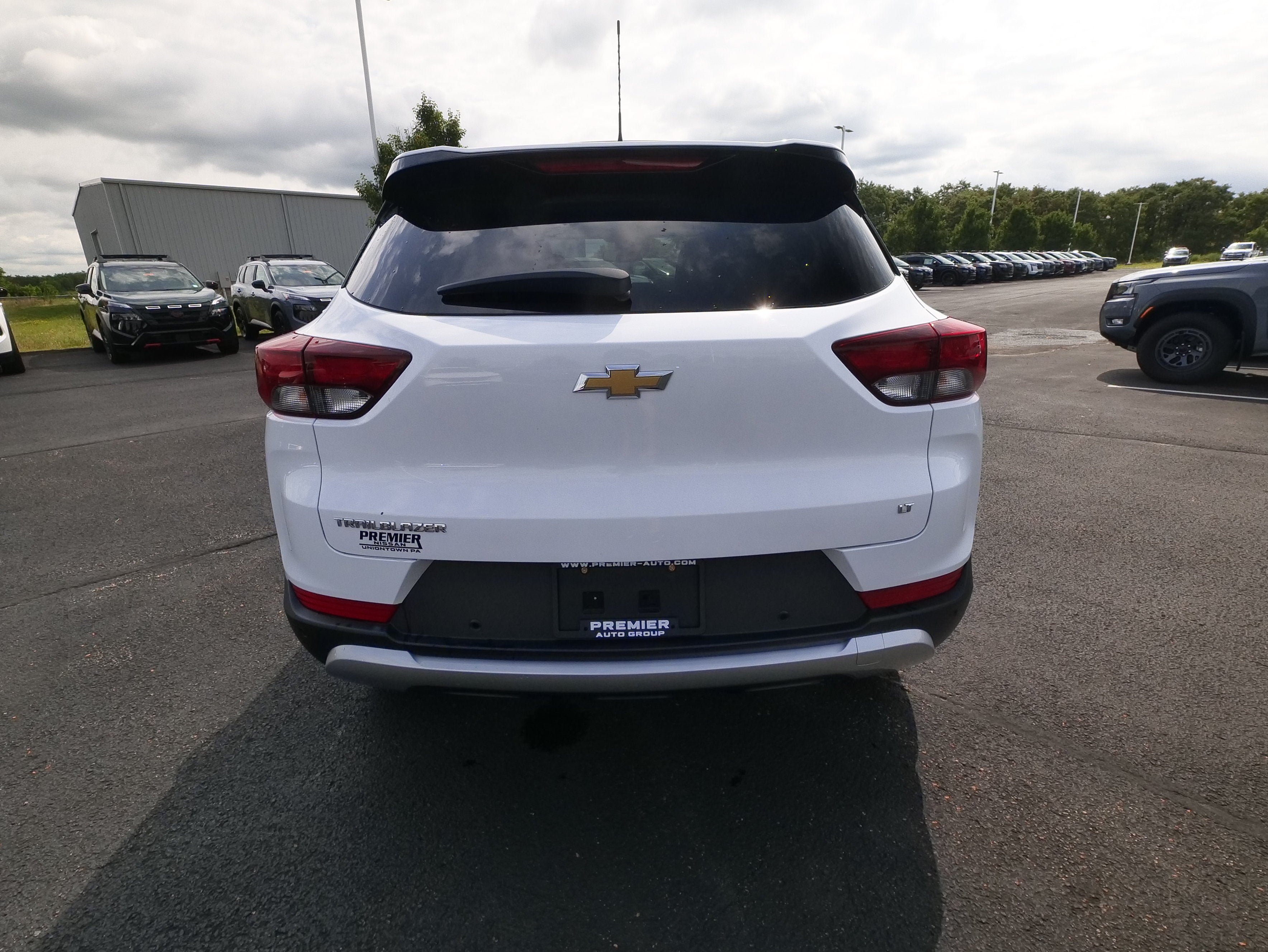 Used 2021 Chevrolet TrailBlazer LT w/ Convenience Package FWD image 7