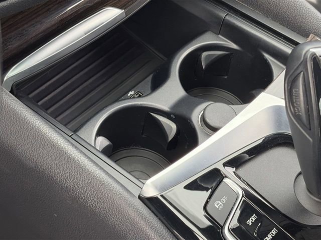 Used 2019 BMW 530e w/ Convenience Package image 32