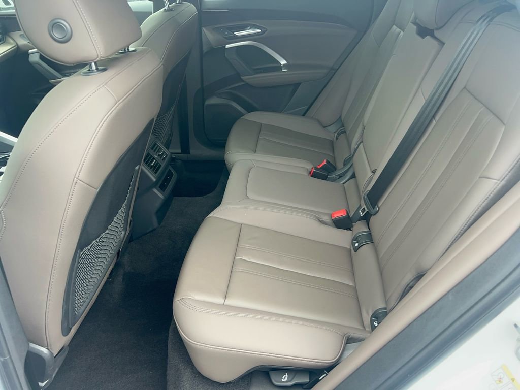 Certified 2025 Audi Q5 Premium image 13