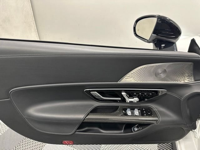 Used 2022 Mercedes-Benz SL 63 AMG 4MATIC image 17