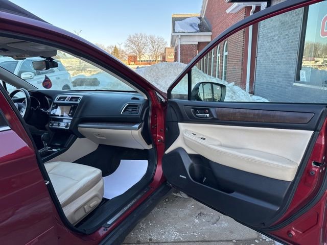 Used 2017 Subaru Outback 2.5i Limited image 41