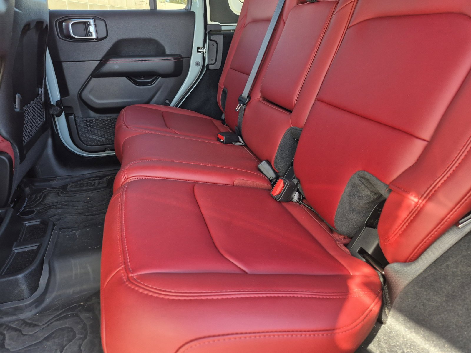 Used 2024 Jeep Wrangler Rubicon 392 image 17