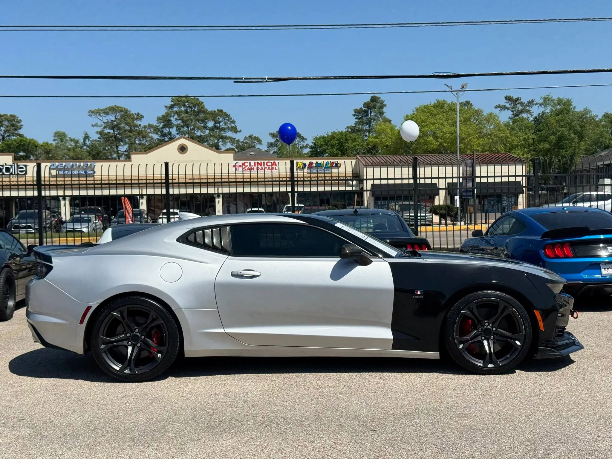Used 2019 Chevrolet Camaro SS RWD image 11