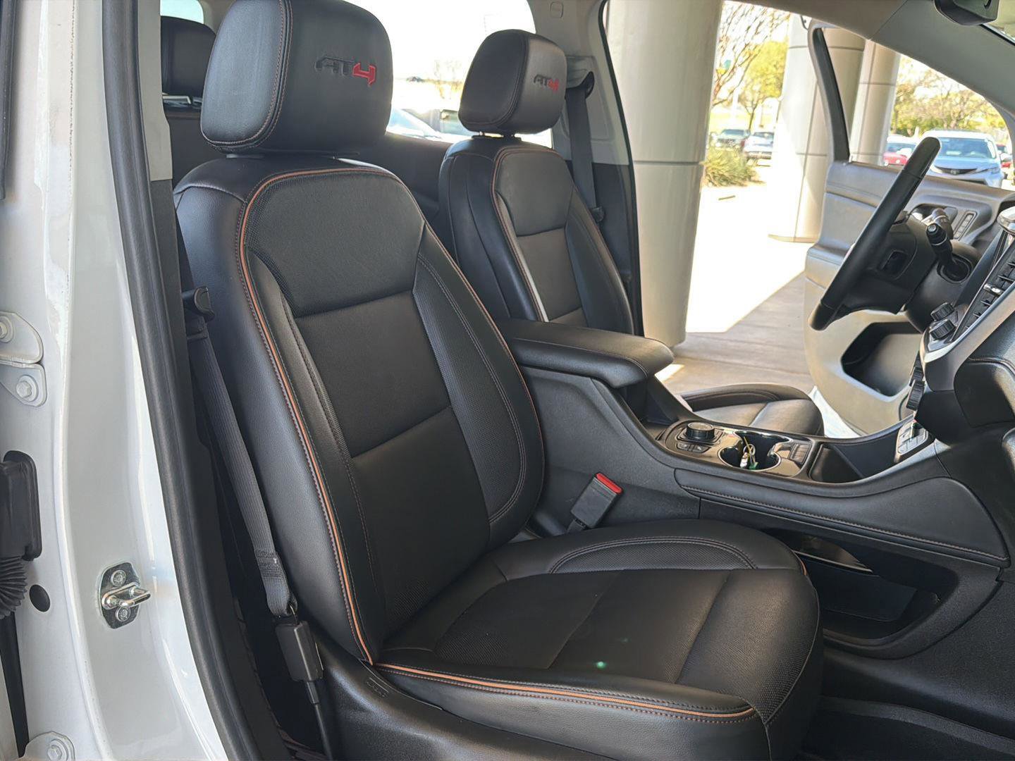 Used 2022 GMC Acadia AT4 w/ Preferred Package image 19