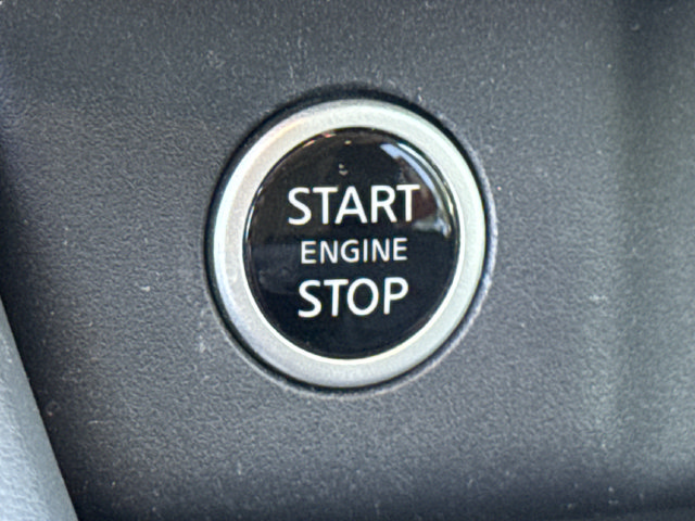 Certified 2021 Nissan Rogue Platinum FWD image 49
