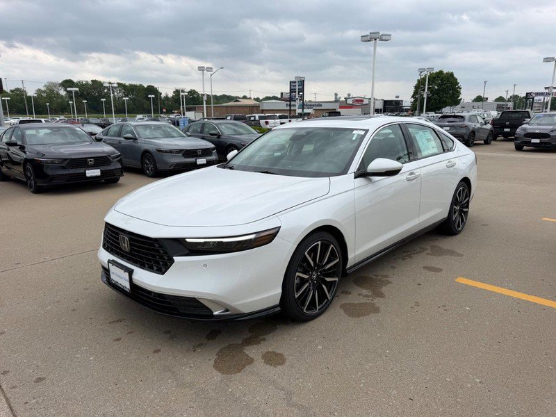 New 2026 Honda Accord Touring image 6