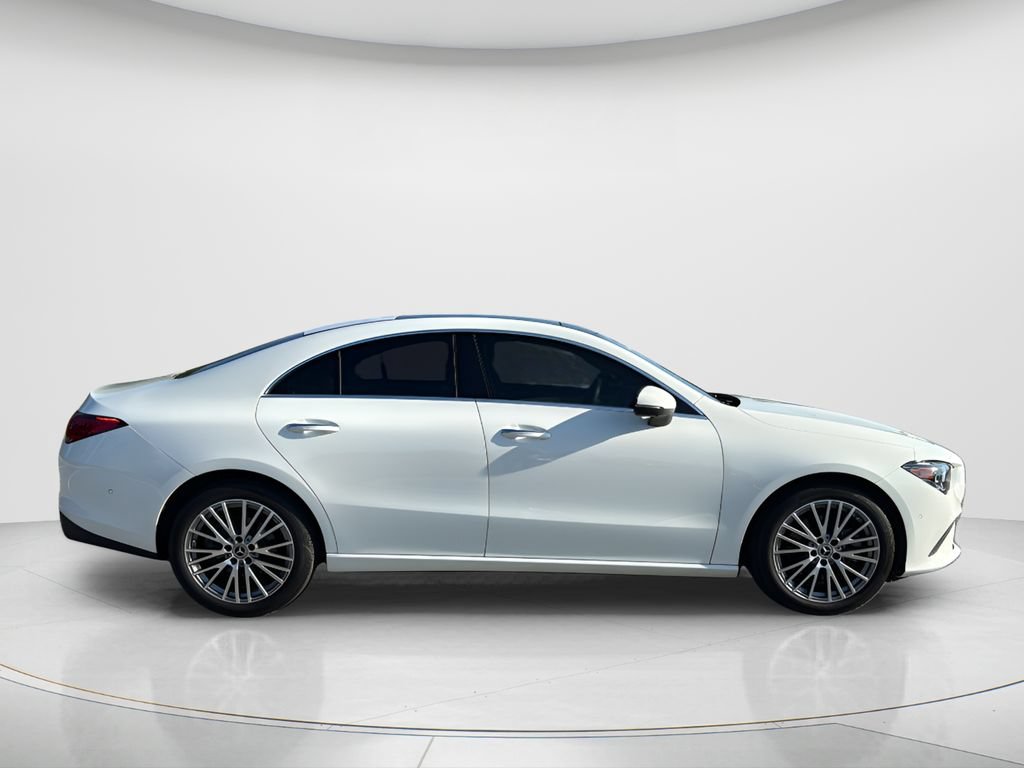 Used 2022 Mercedes-Benz CLA 250 image 4