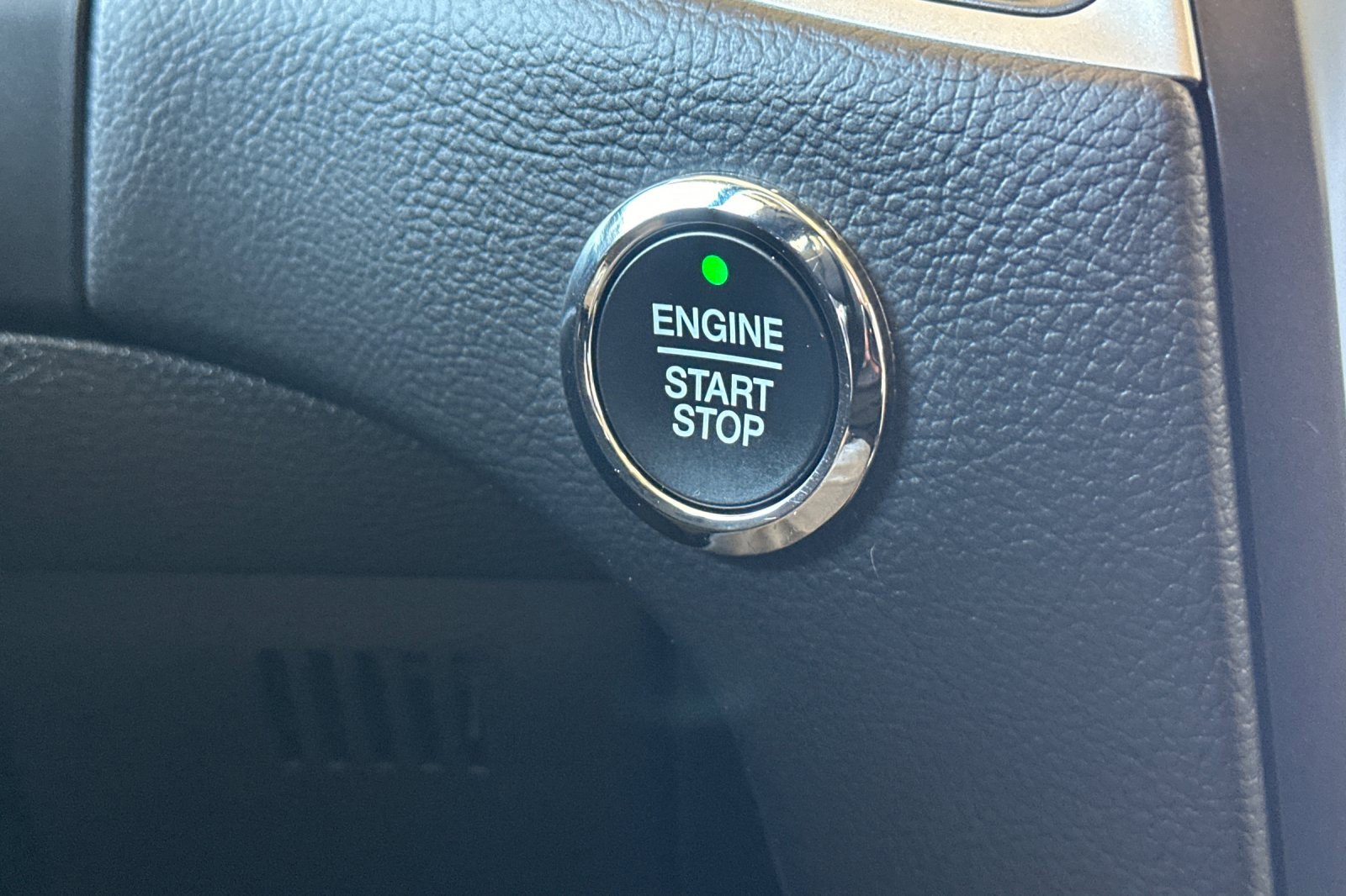 Used 2024 Ford Edge SE image 22