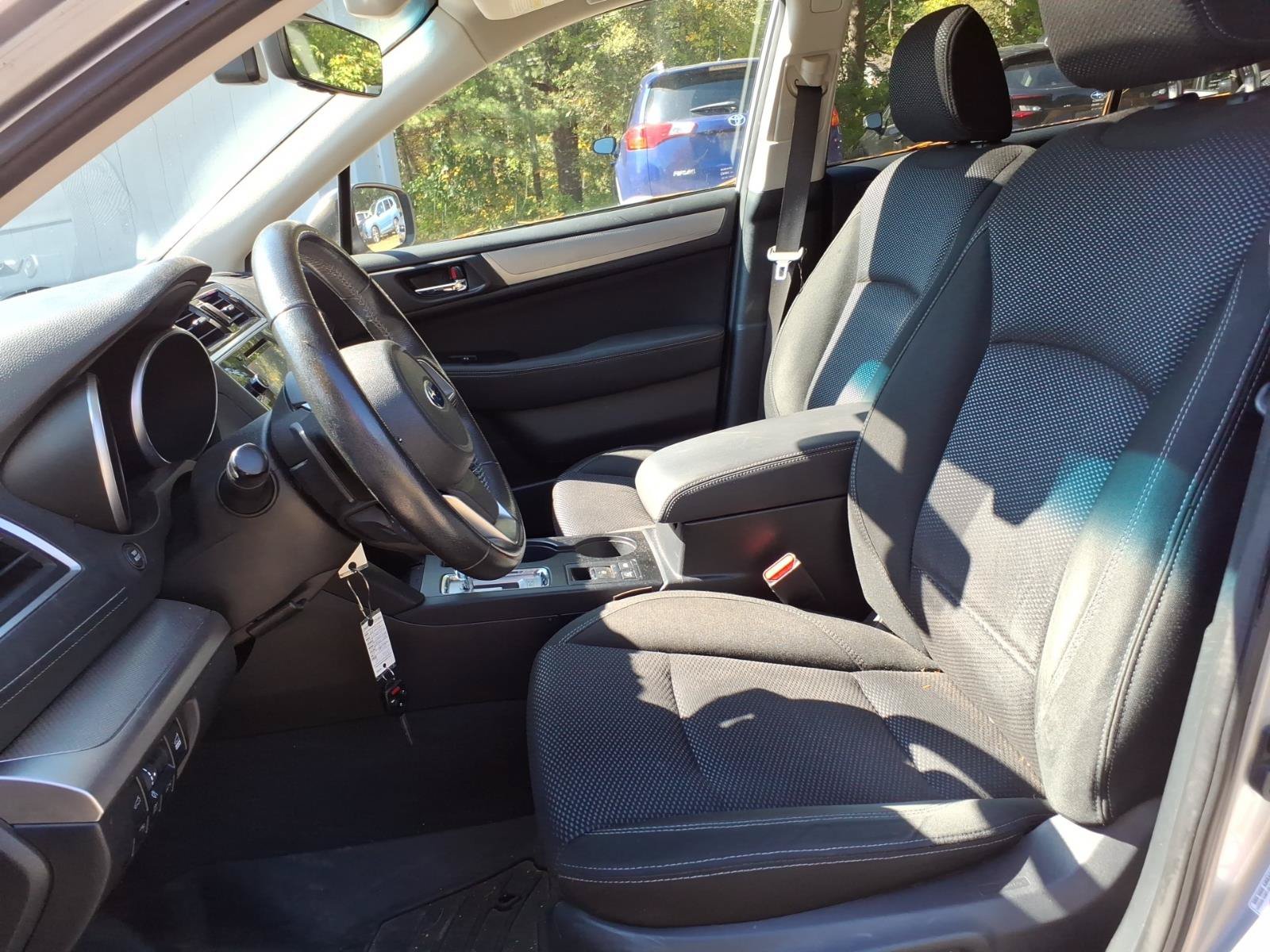 Used 2019 Subaru Outback 2.5i Premium AWD/4WD image 7