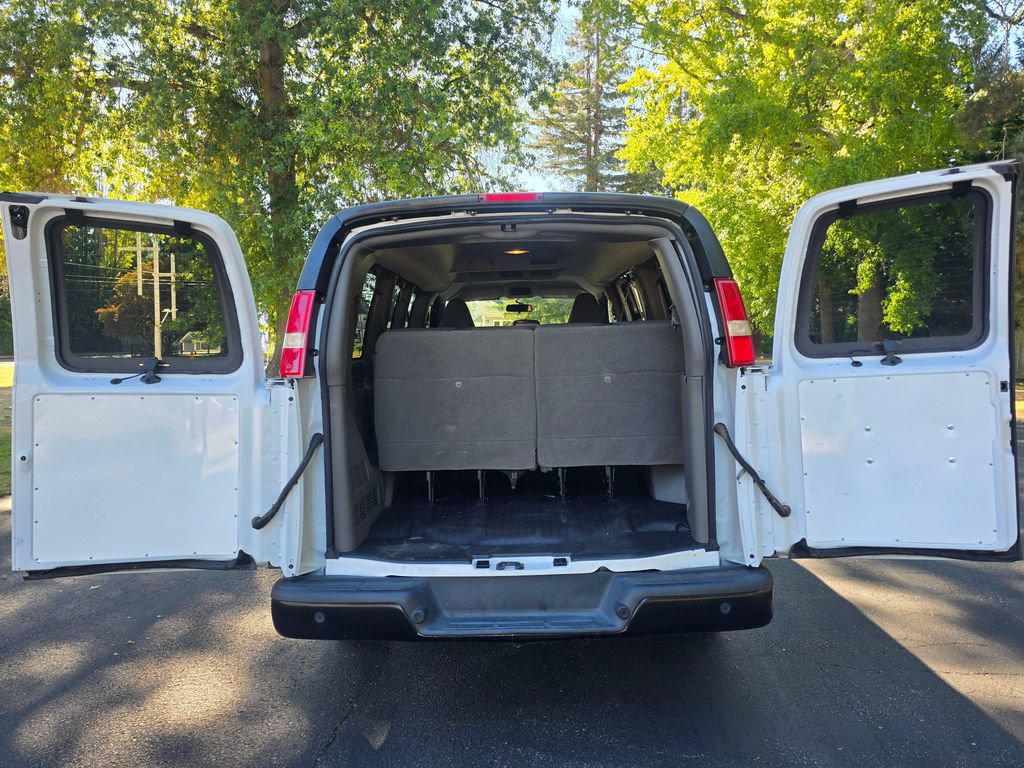 Used 2017 Chevrolet Express 2500 LS RWD image 20